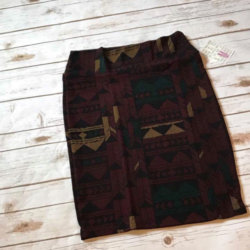 LuLaRoe Cassie skirt